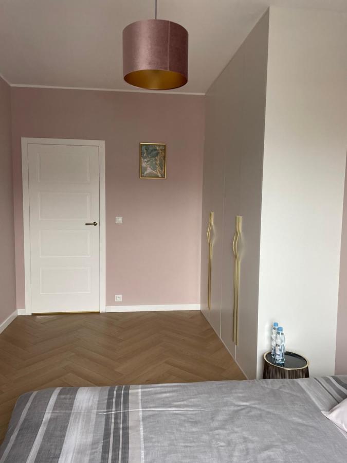 Nowy Apartment Przy Placu Szembeka Warszawa Eksteriør bilde